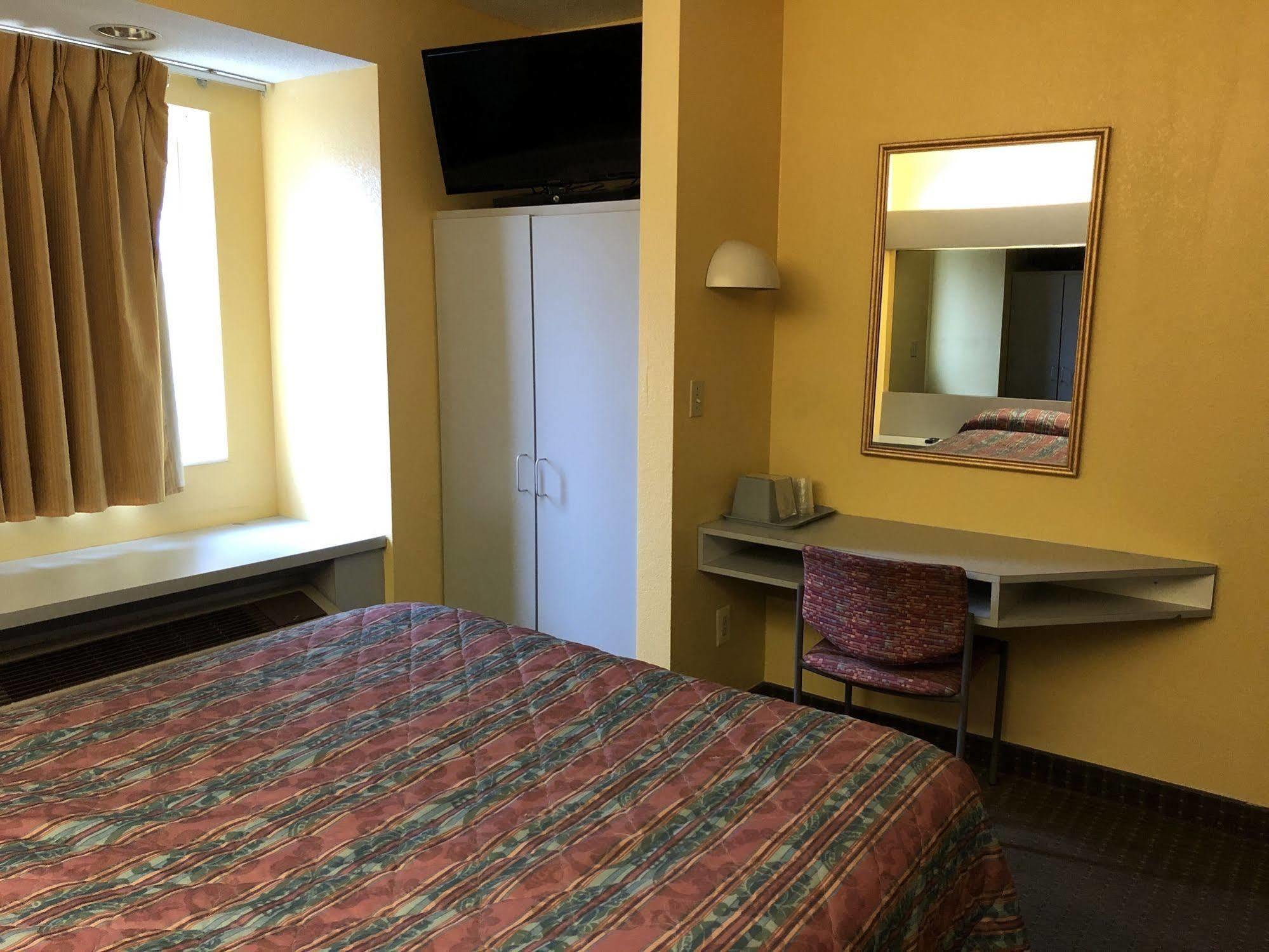 Best Western Buffalo Inn & Suites Уильямсвилл Экстерьер фото